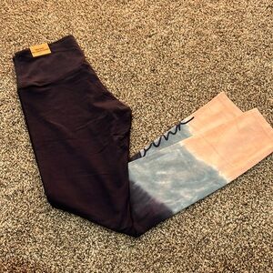 Pink active leggings with tags size small